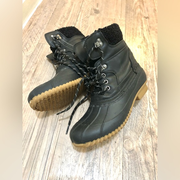 Tommy Hilfiger Black Faux Fur Boots - Picture 1 of 7